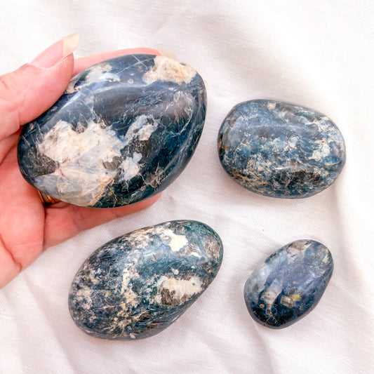 Dumortierite crystal freeform palm stone