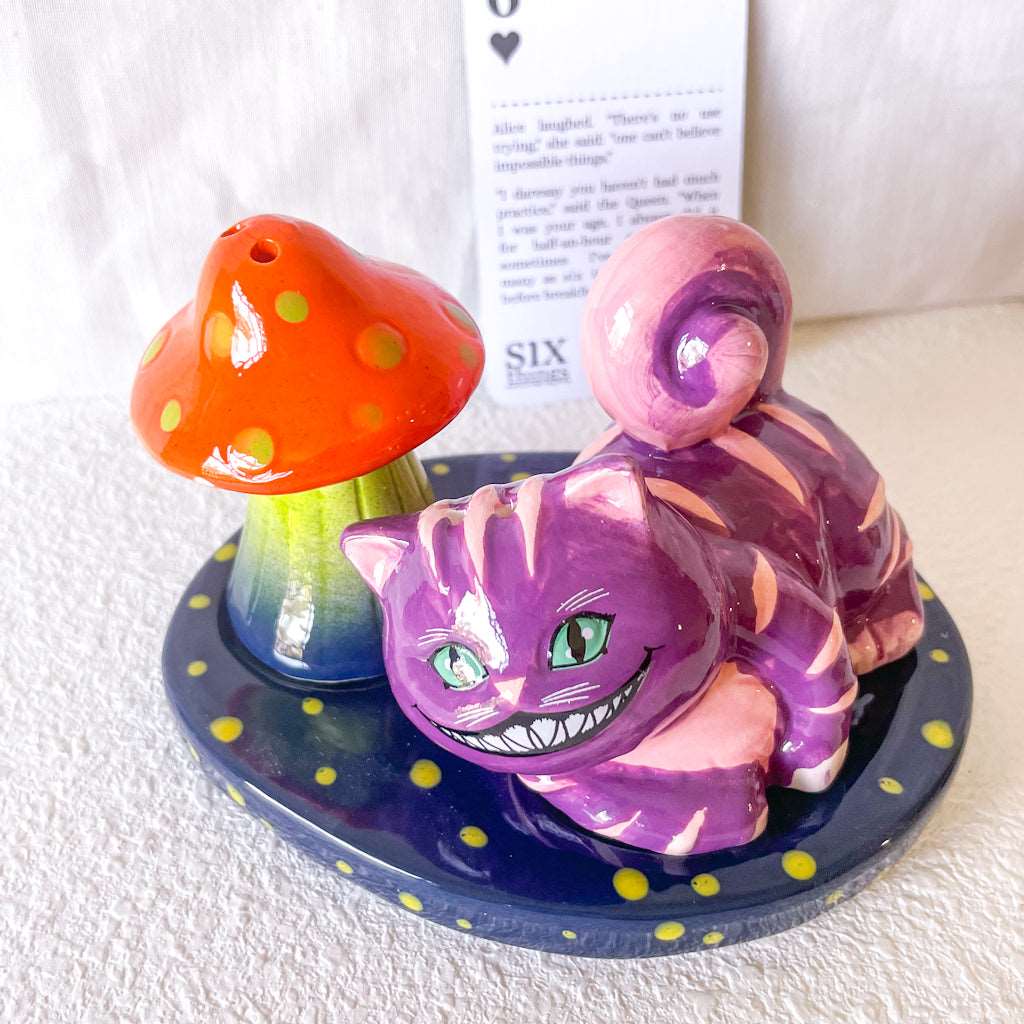 Alice in wonderland Cheshire cat toadstool salt n pepper set