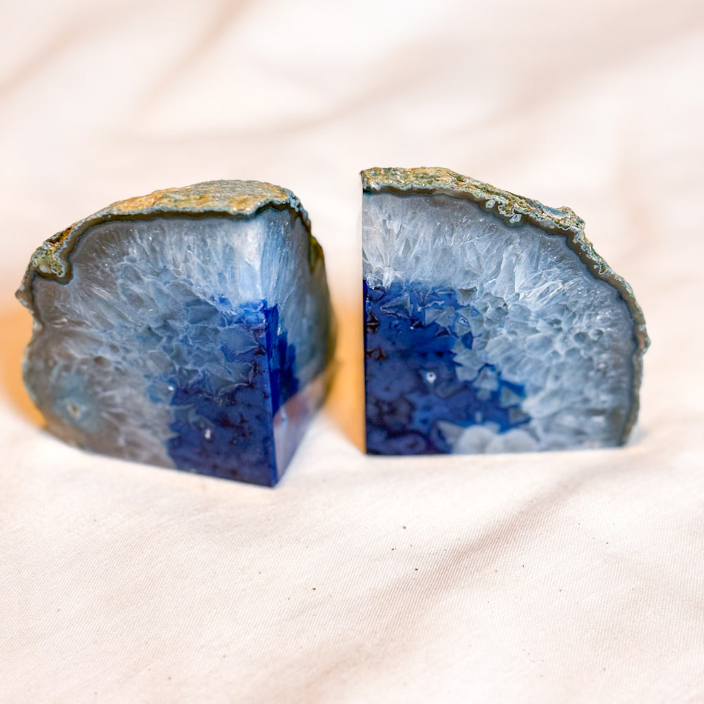 Agate crystal bookends blue 666g