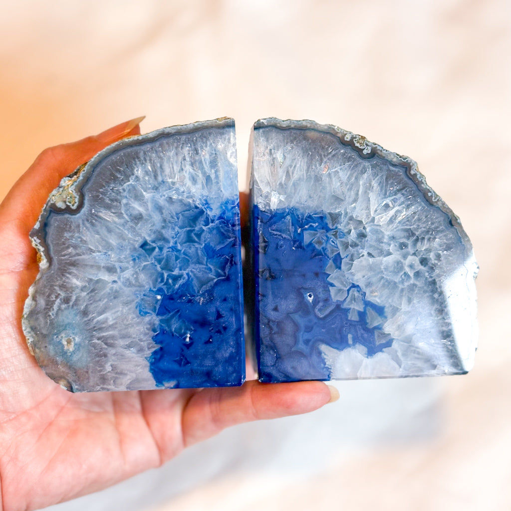 Agate crystal bookends blue 666g