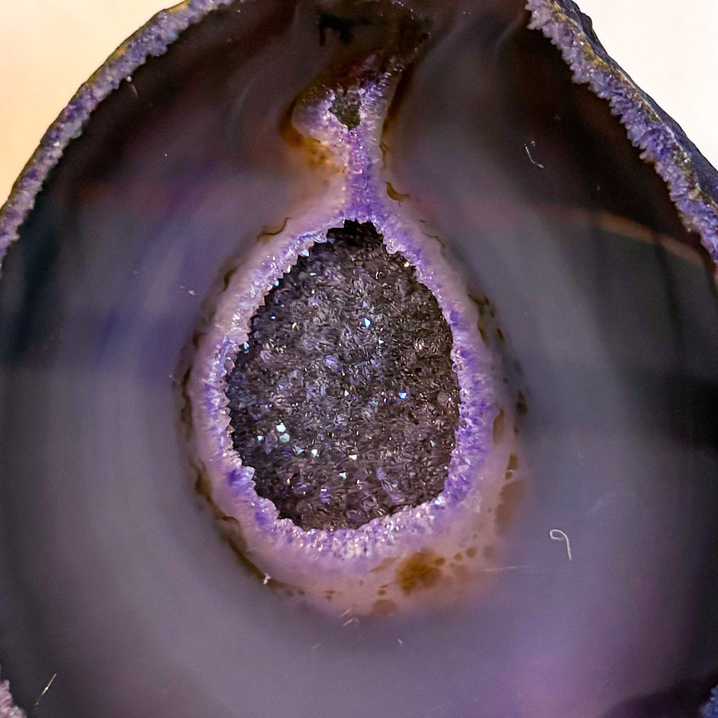 Purple Agate cave crystal bookend / statue 1kg 11.5cm