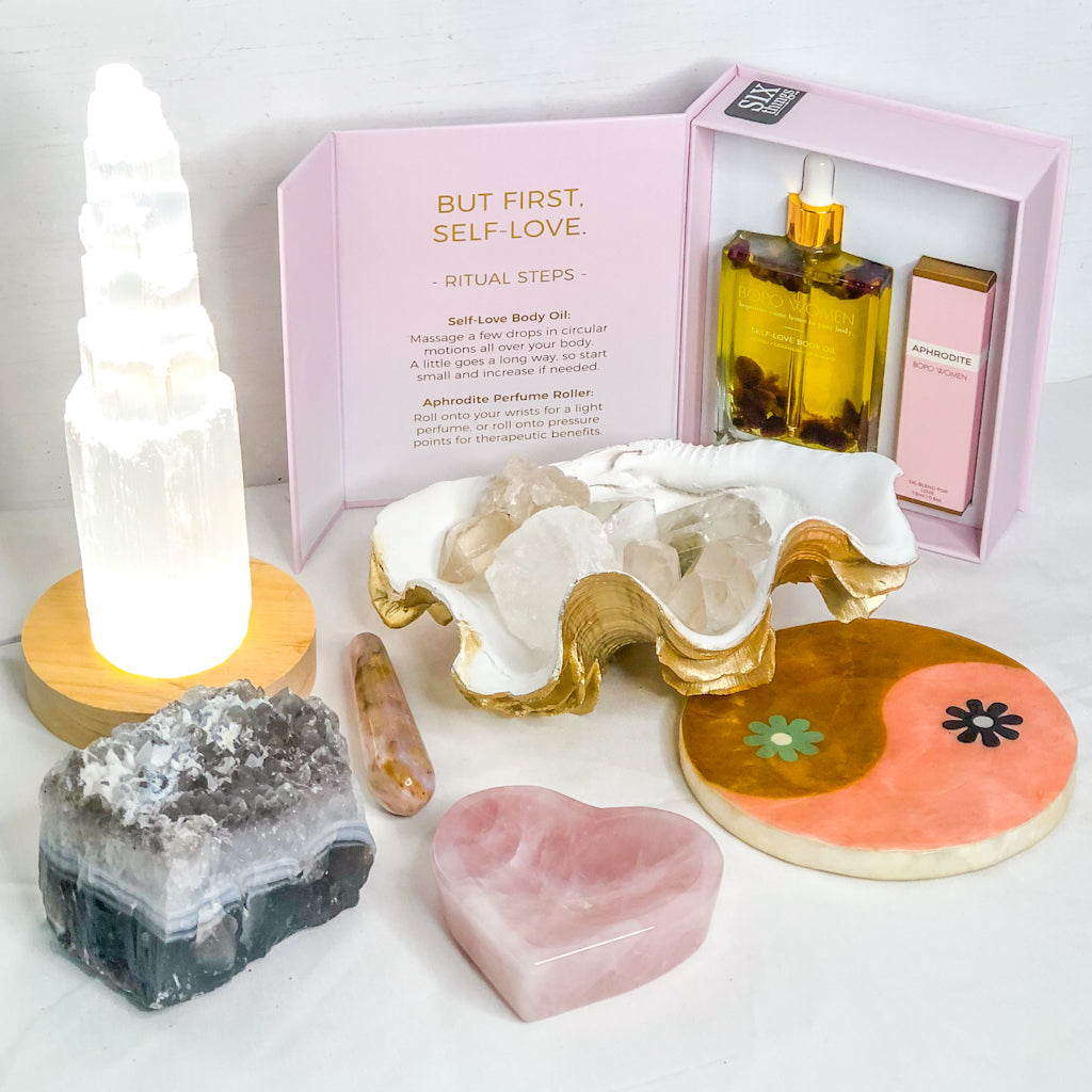 Monthly SUBSCRIPTION MYSTERY BOX - Good vibes & crystals gift box