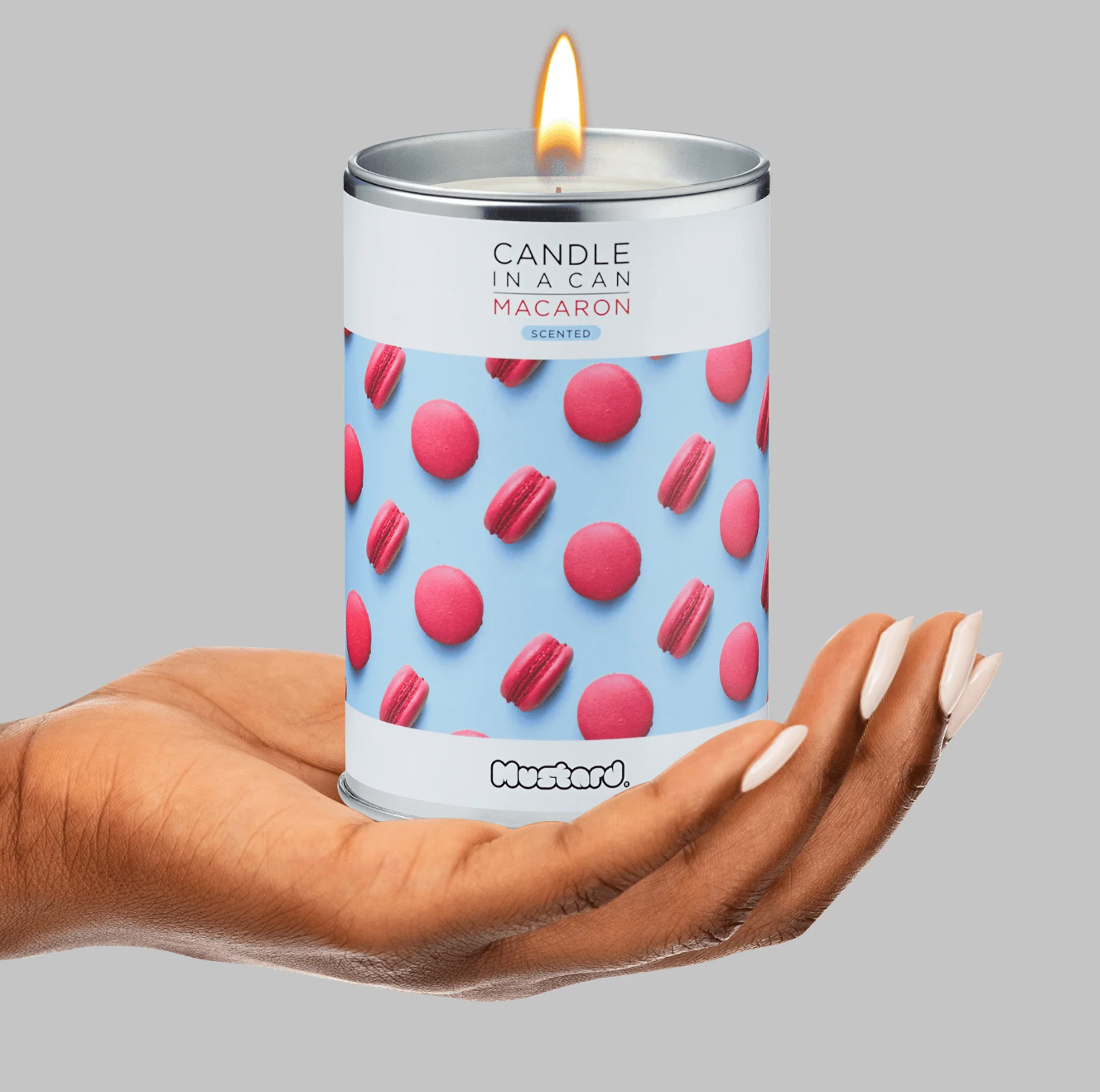 Yummy candle in a tin can