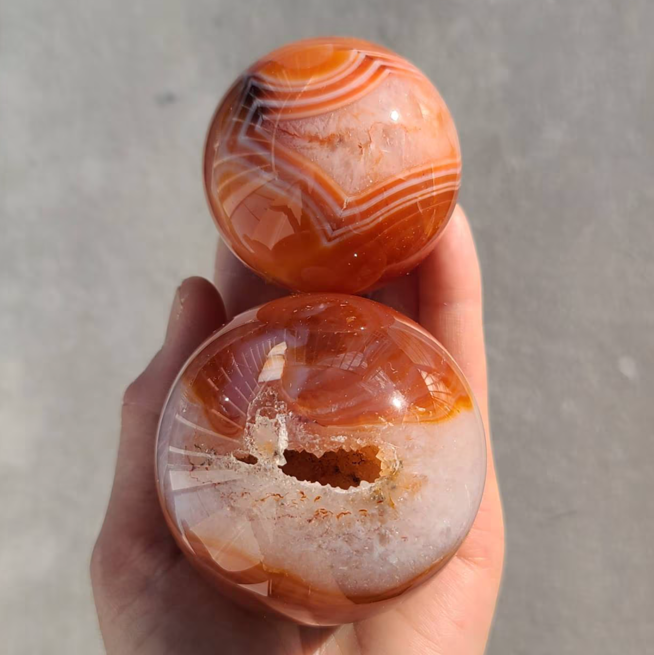 Carnelian crystal sphere M