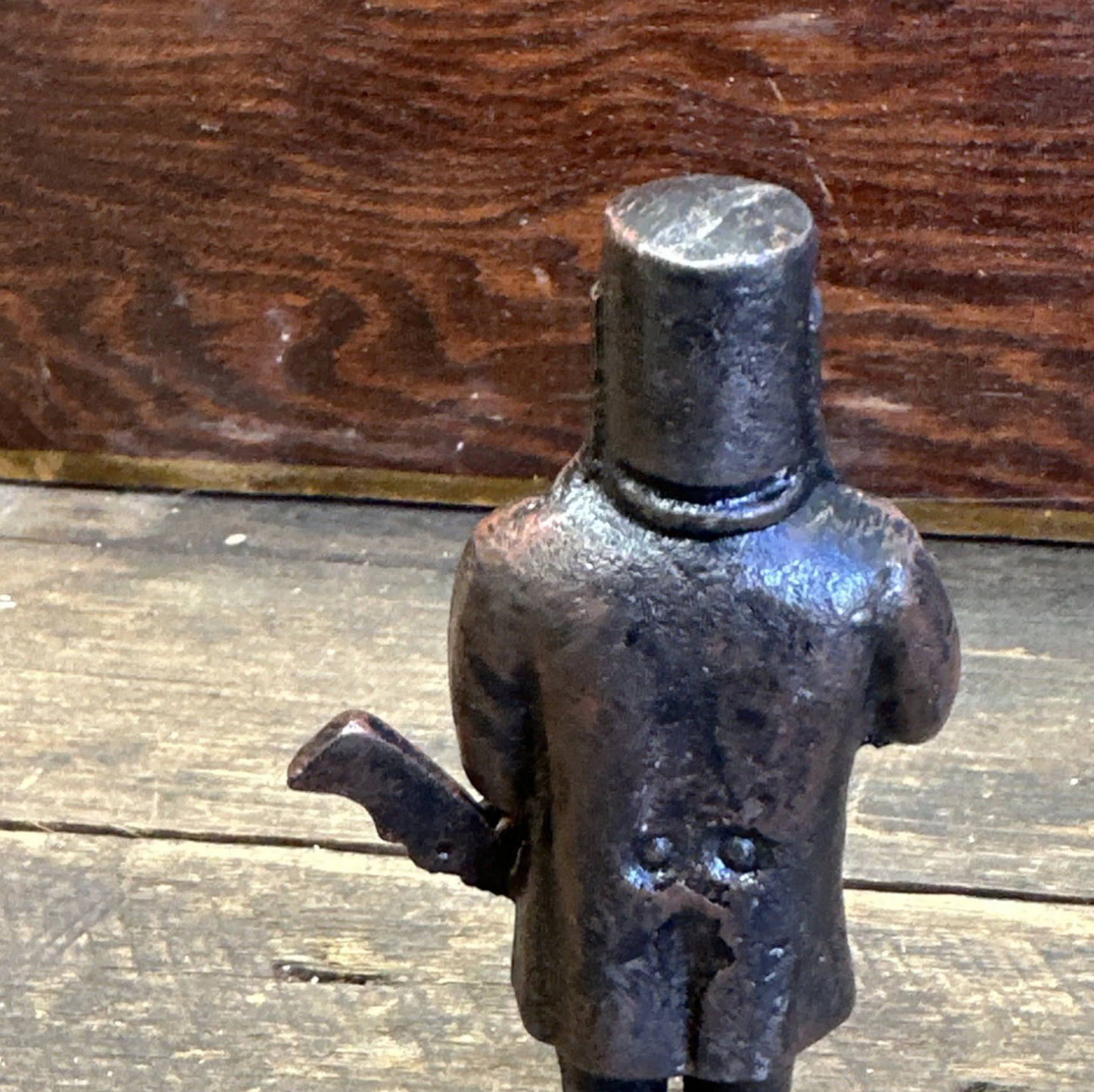 Ned Kelly Australian pop culture outlaw cast iron statue