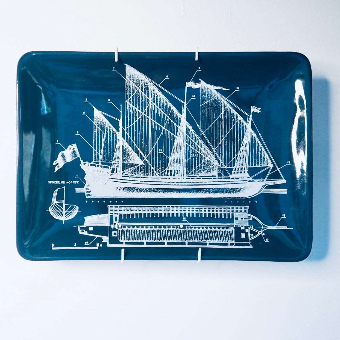 Blueprint pirate sailing ship plate