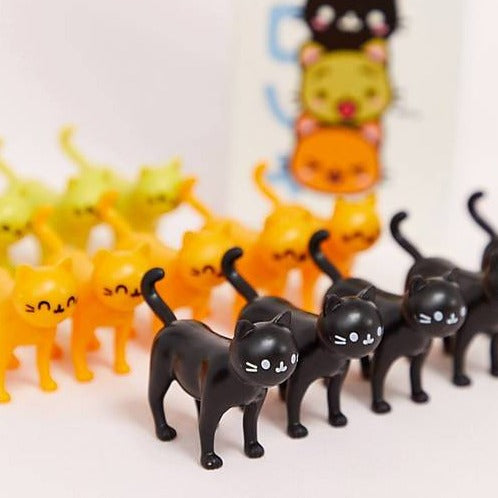 Stacking cats catastrophe game