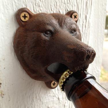 Bear head vintage bottle opener - Six Things - 2