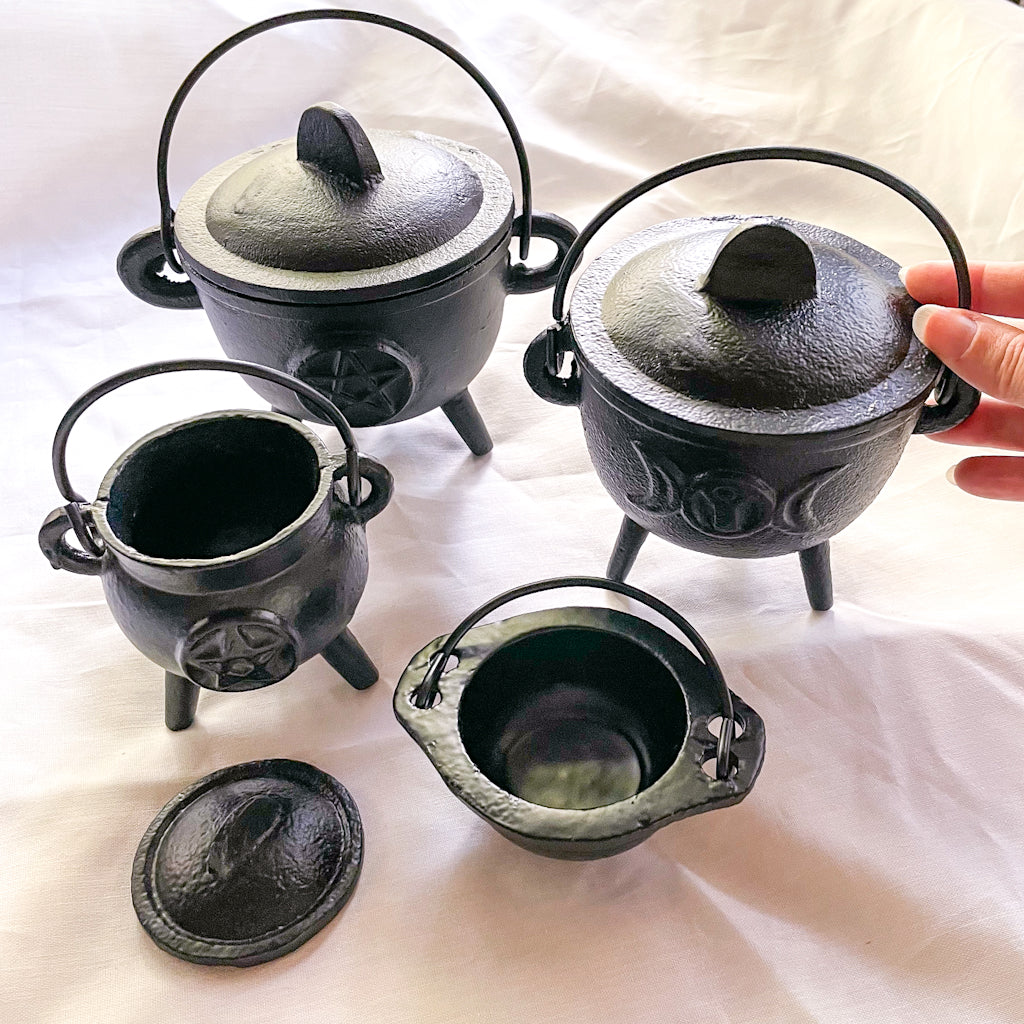 Witches cauldron cast iron metal pot