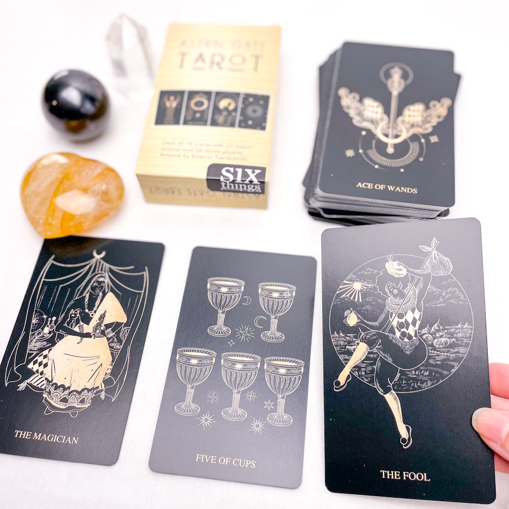 Oracle Tarot reading deck / card set