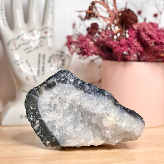 Agate & snow quartz cluster XL