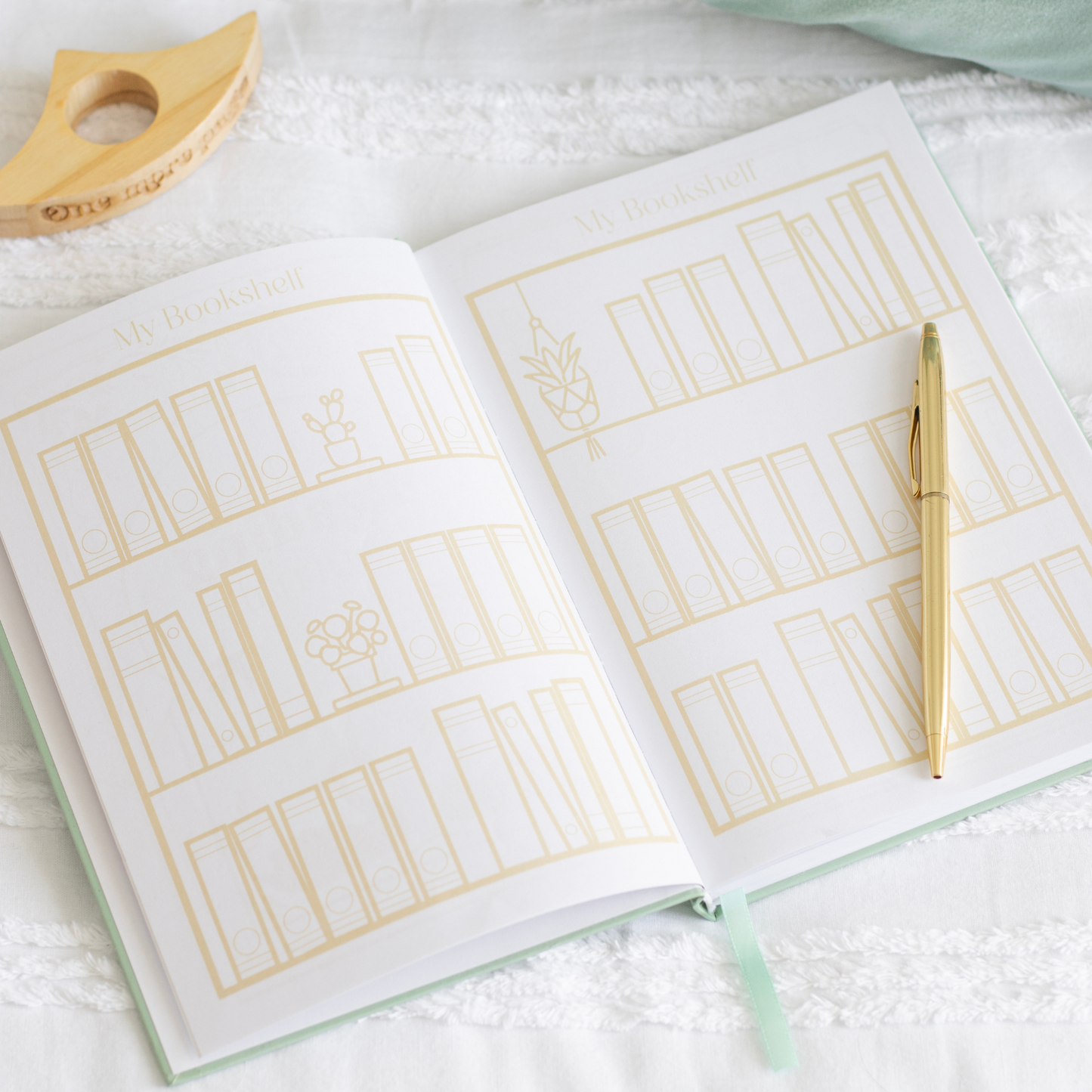 Book lovers reading journal