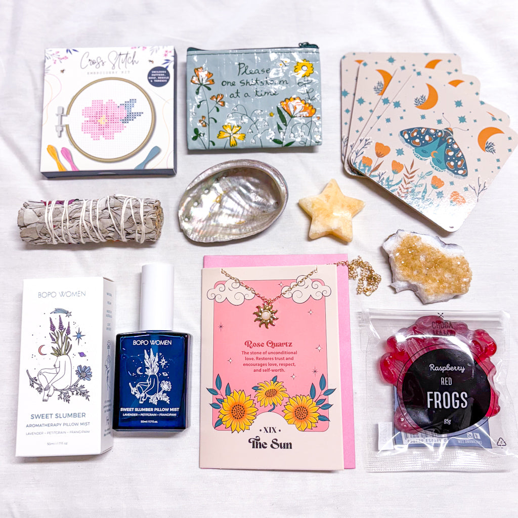 MYSTERY BOX - Spoil her gift box for women