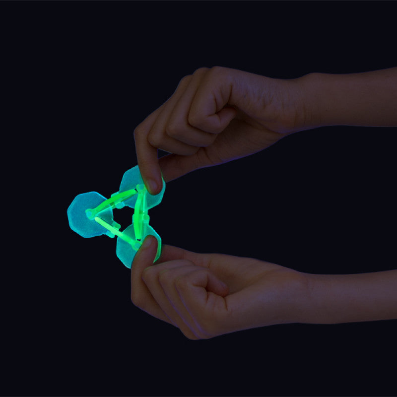 Glow in the dark fidget link toy