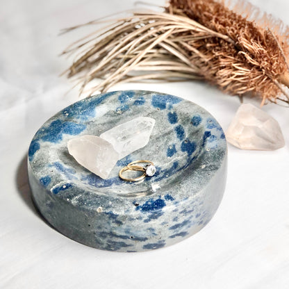 Apatite in Cleavelandite crystal polished dish bowl