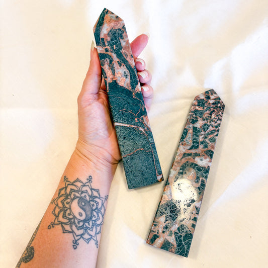 Mexican crazy lace agate crystal tower XL
