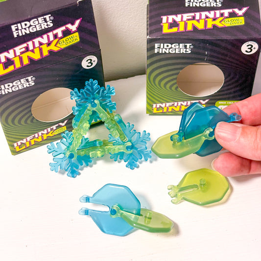 Glow in the dark fidget link toy