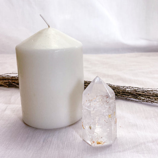 Clear quartz rainbow inclusion crystal generator
