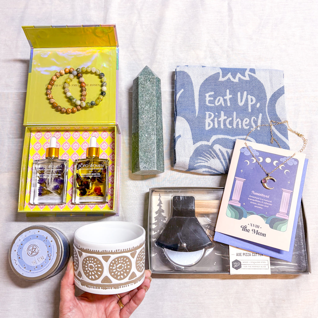 MYSTERY BOX - Spoil her gift box for women