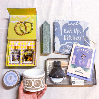 MYSTERY BOX - Spoil her gift box for women