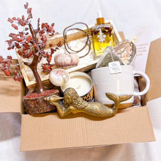 MYSTERY BOX - Spoil her gift box for women