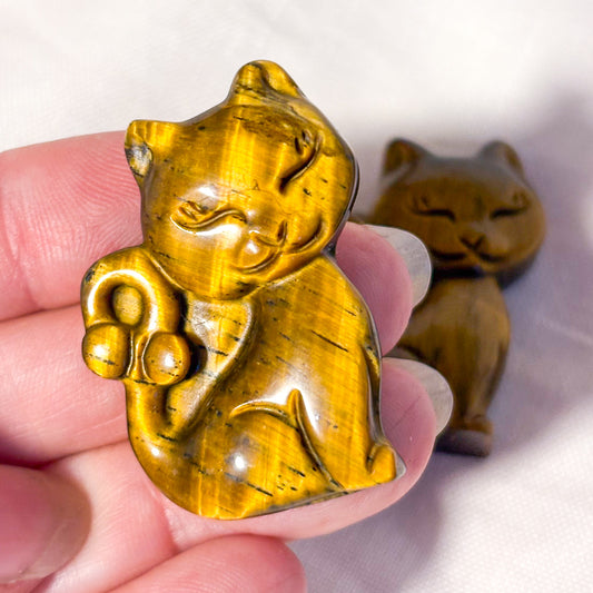 Tiger eye crystal cat carving