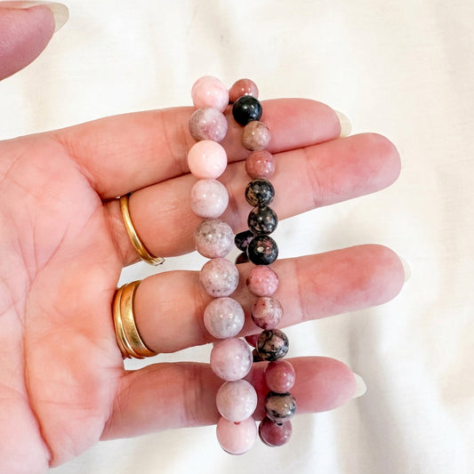 Pink zebra jasper or rhodonite crystal bead bracelet