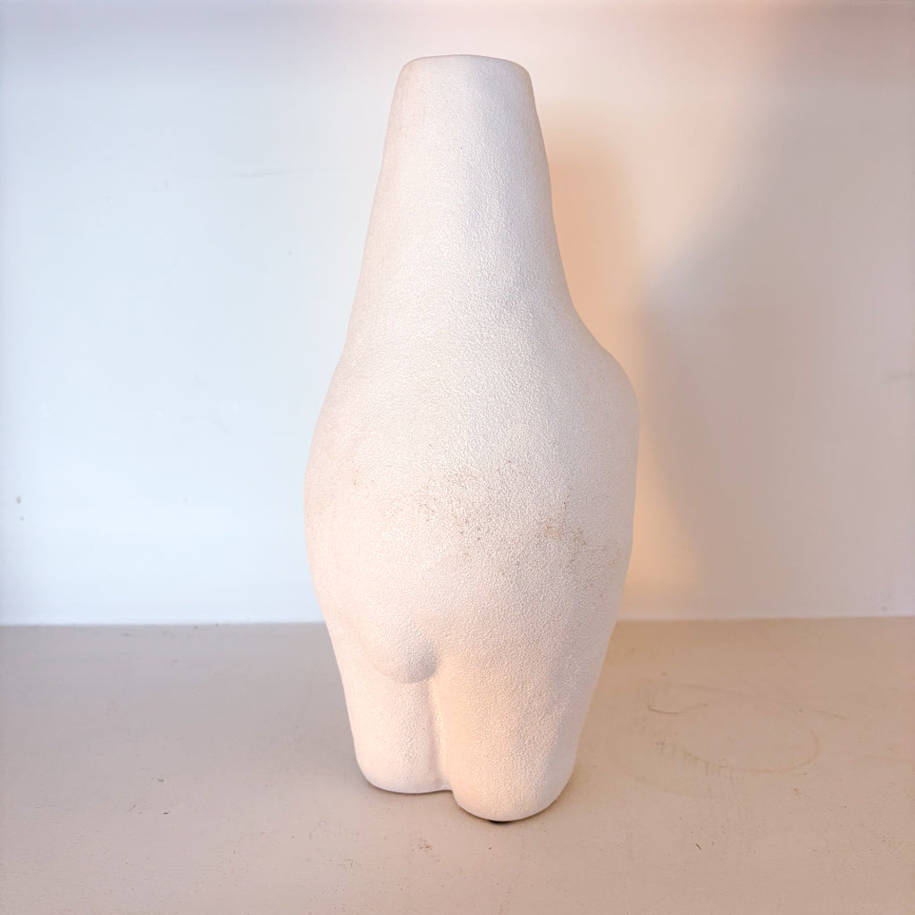 Totem flower head vase