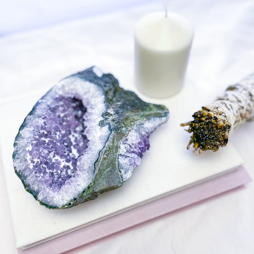 Amethyst crystal cluster geode cave 1.3kg
