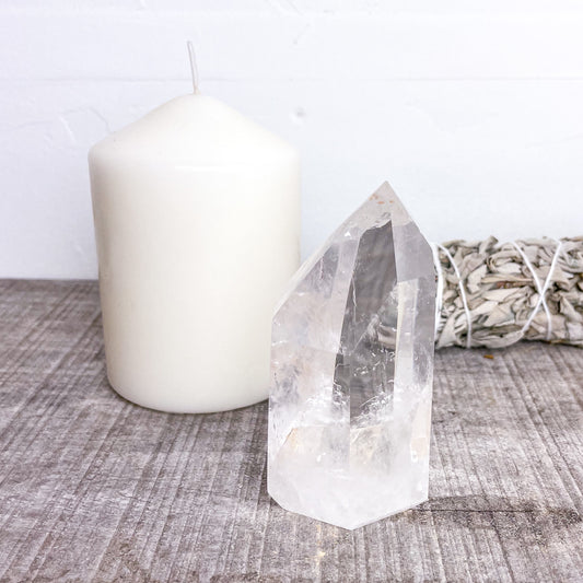 Clear quartz crystal point generator tower 210g