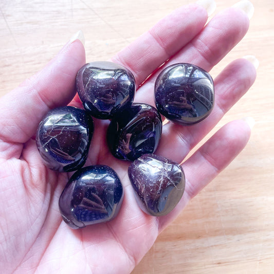 Garnet crystal large tumble stone