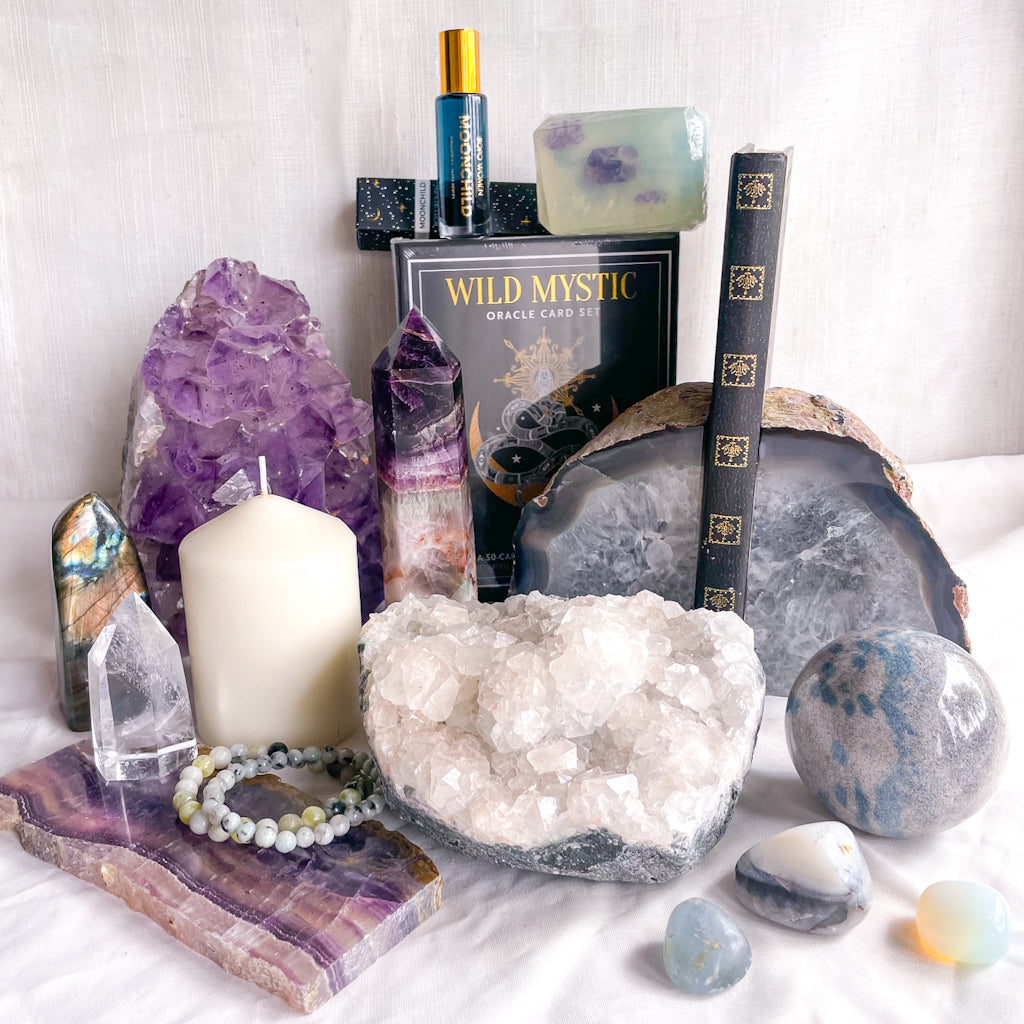 DELUXE Good vibes & Crystals MYSTERY gift box