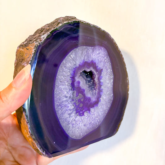 Purple Agate cave crystal bookend / statue 1.3kg 12.5cm