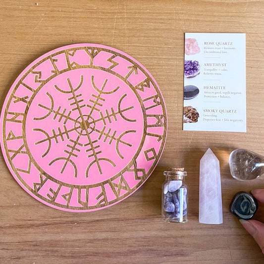 SET - Helm of Awe crystal grid wooden with crystals