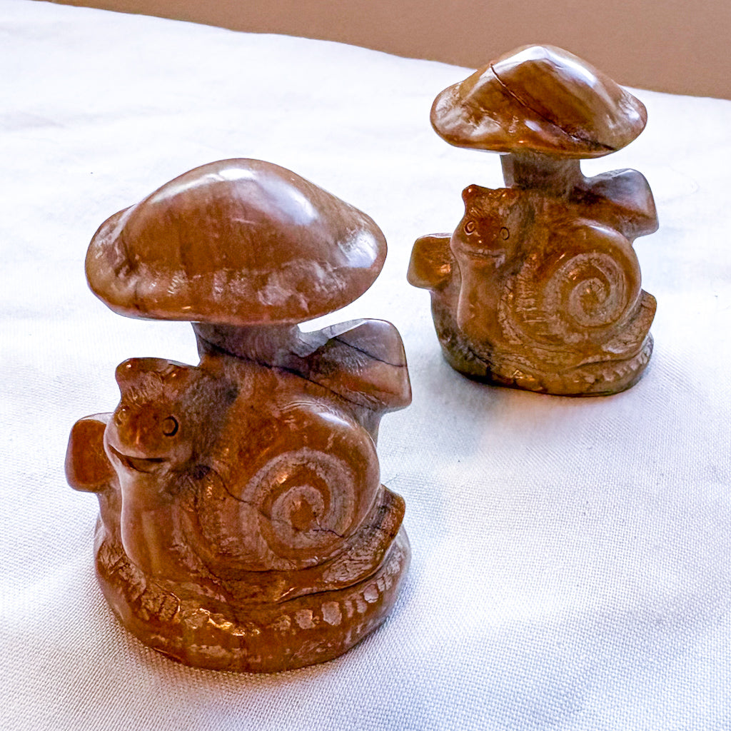 Jasper crystal snail and mushroom statue