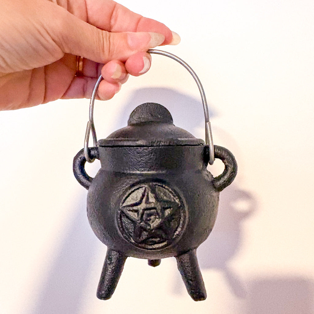 Witches cauldron cast iron metal pot