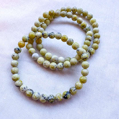 Flower serpentine crystal bead or Blue apatite crystal bracelet