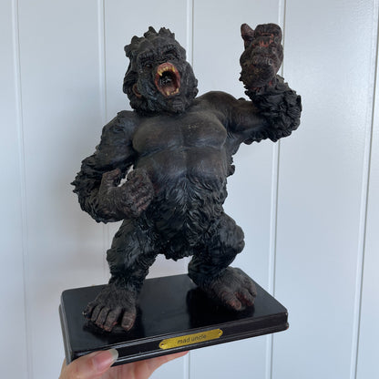 Antique movie collector King kong gorilla statue