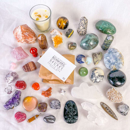 MYSTERY BOX - Crystals / clusters / gemstones gift box