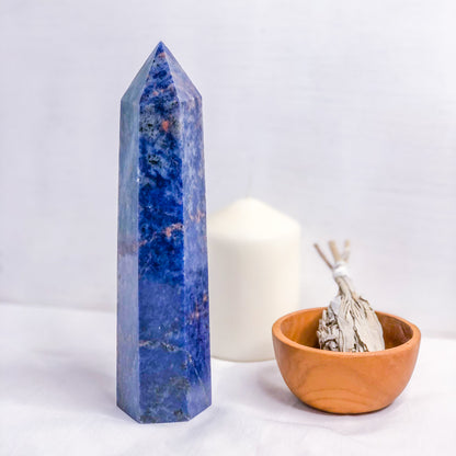 Sodalite crystal generator tower XL