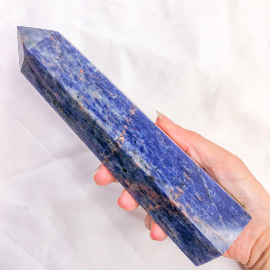 Sodalite crystal generator tower XL