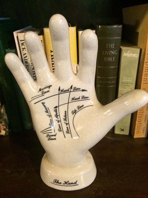Palmistry vintage curio hand statue - Six Things - 3