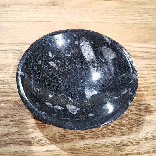 Fossil bowl / crystal carved dish