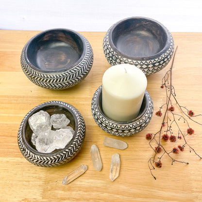 Footed wooden bowl - crystal / incense / candle holder