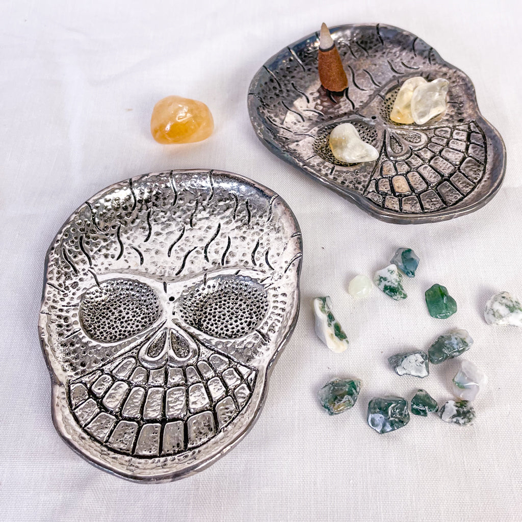Skull silver incense holder / metal trinket dish