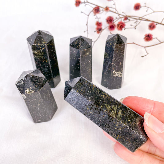 Magician's Stone / Sorcerer Stone nuummite pyrite crystal tower generator