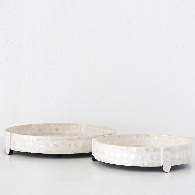 Handmade capiz shell pearl inlay round tray with feet M-L